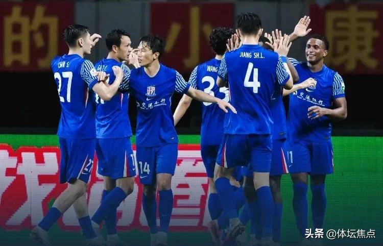 包含申花客场战平国安，积分榜位置稳中有升的词条