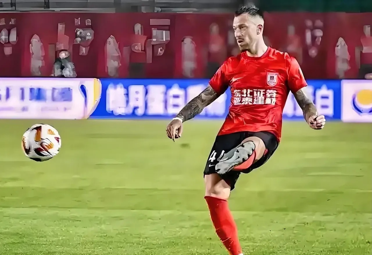 包含国安错失单刀球，曼城门将神勇扑救成最大功臣！的词条